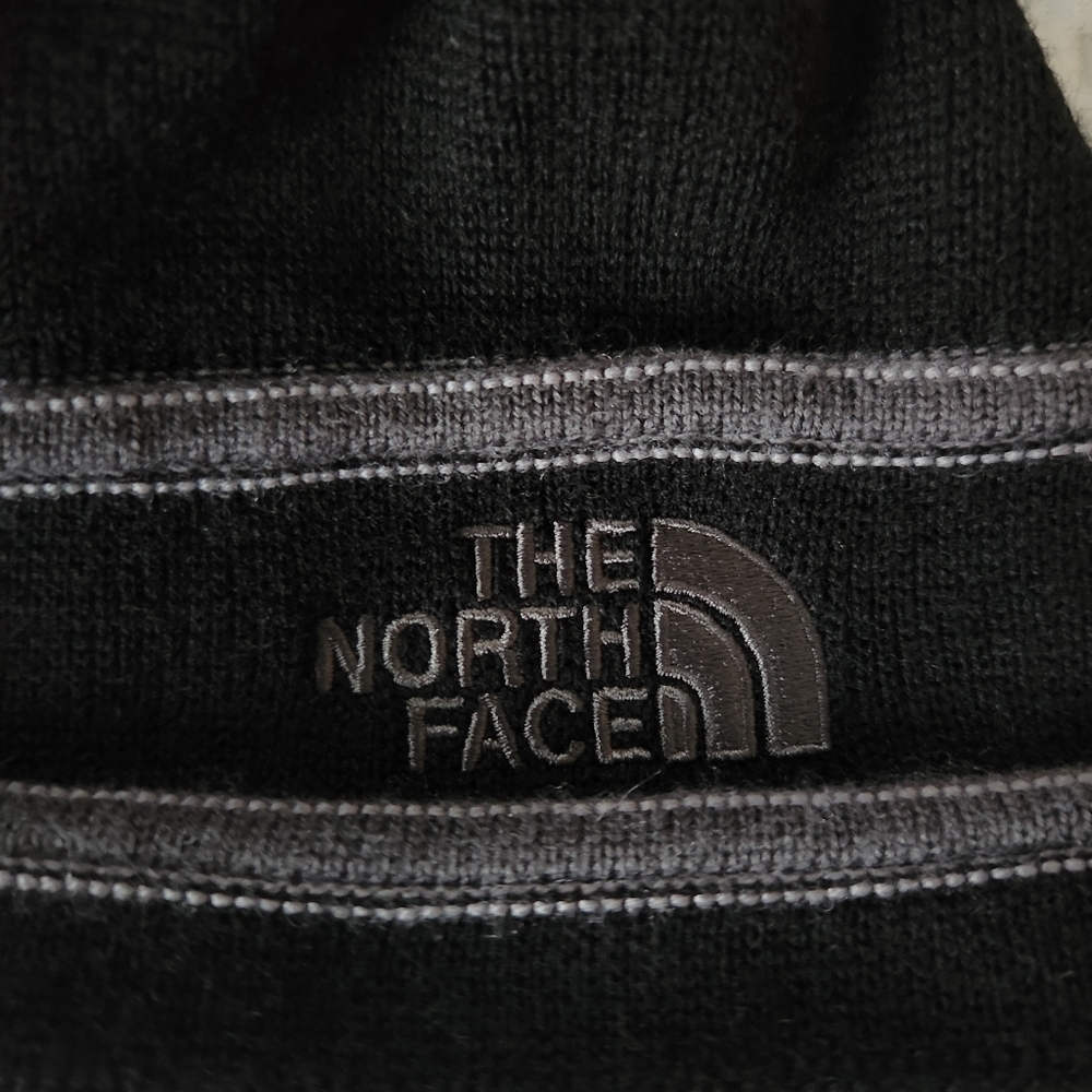 NORTH FACE Beanie Black with Grey Stripes